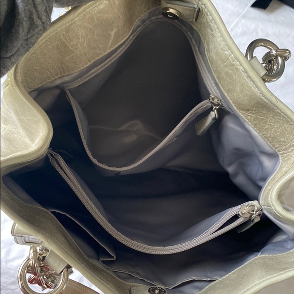 Coach Green Shoulder Bag with Chain Straps - Picture 9 of 16